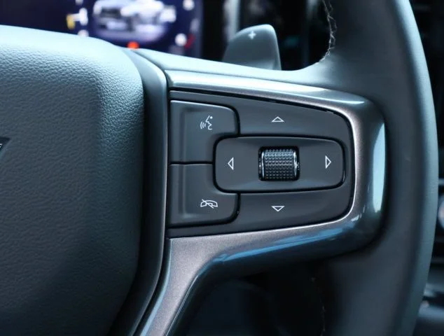 2026 Chevrolet Silverado 1500 ZR2 - Photo 18