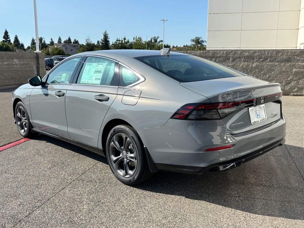 New 2026 Urban Gray Pearl Honda EX-L image 7