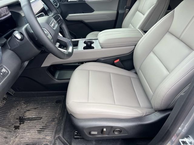 New 2026 Sterling Metallic GMC Elevation image 51