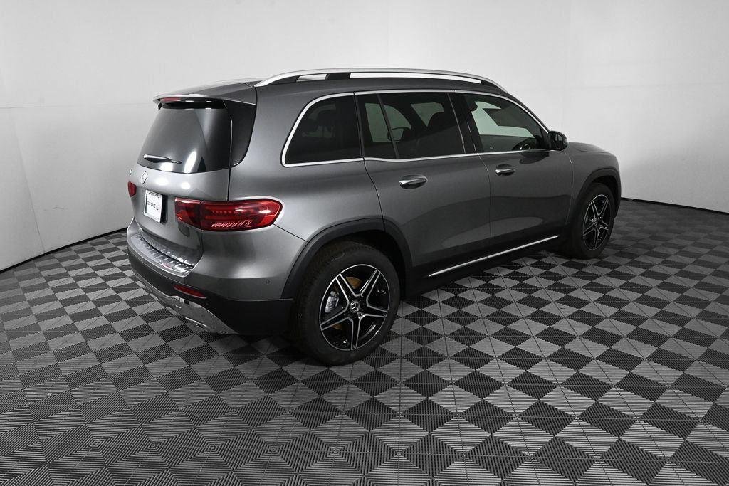 New 2026 Mountain Grey Metallic Mercedes-Benz GLB 250 image 28