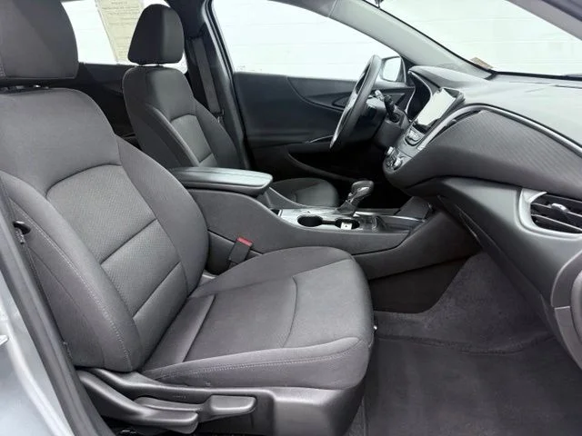 Used 2024 Gray Chevrolet LT image 18