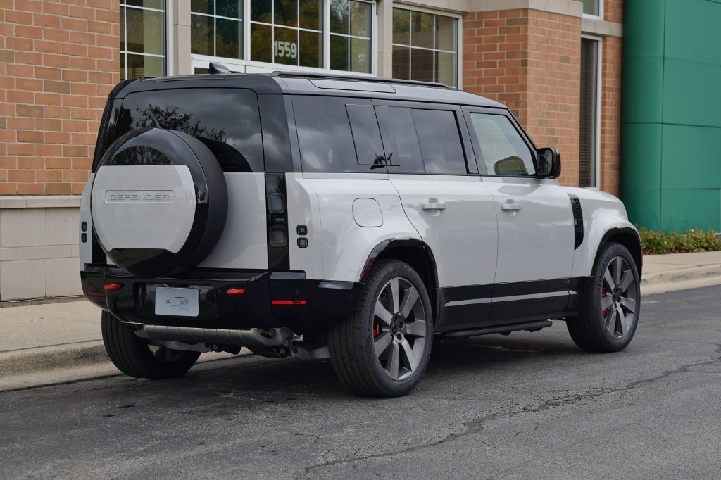 New 2026 Borasco Grey Land Rover X image 6