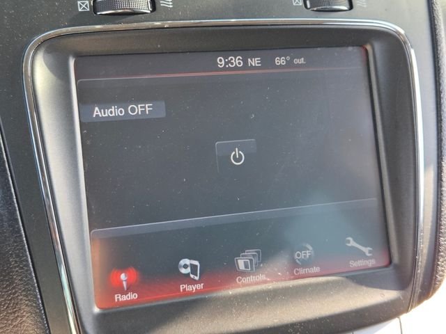 Used 2019 Silver Dodge SE image 19