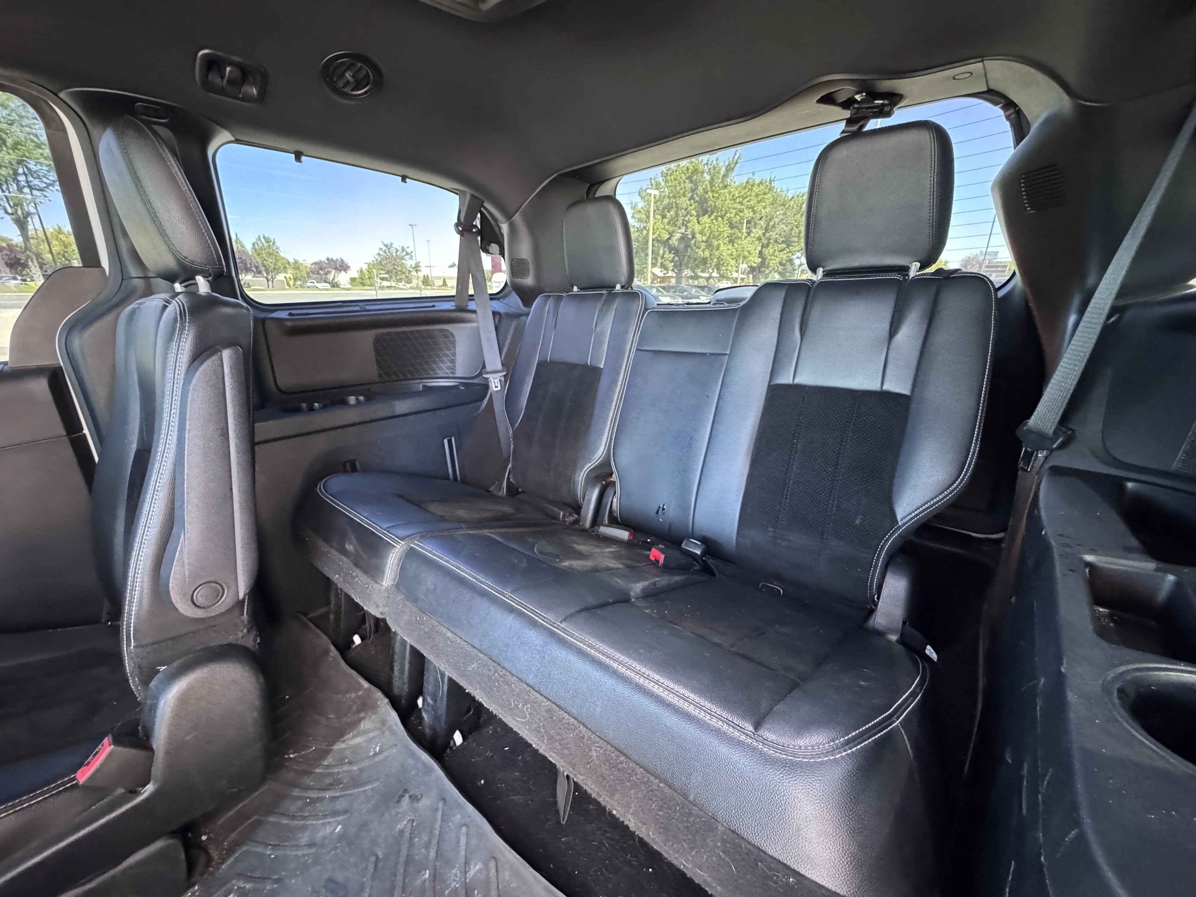 Used 2016 Bright White Clearcoat Dodge SXT Plus image 37