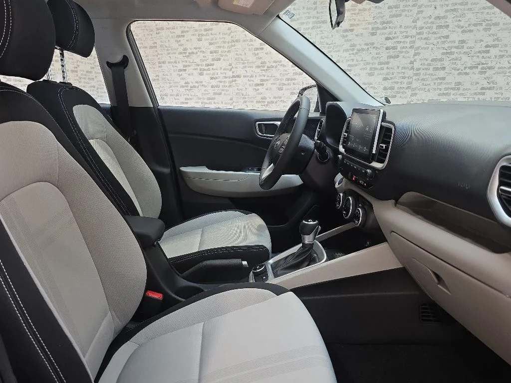 Used 2026 Ecotronic Gray Hyundai SEL image 8