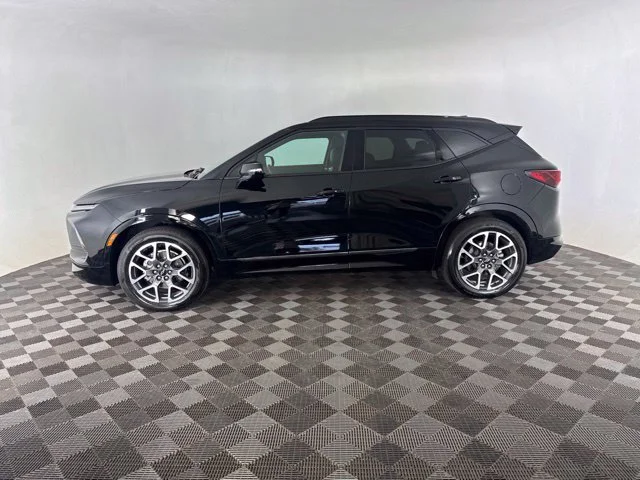 Used 2023 Black Chevrolet RS image 8