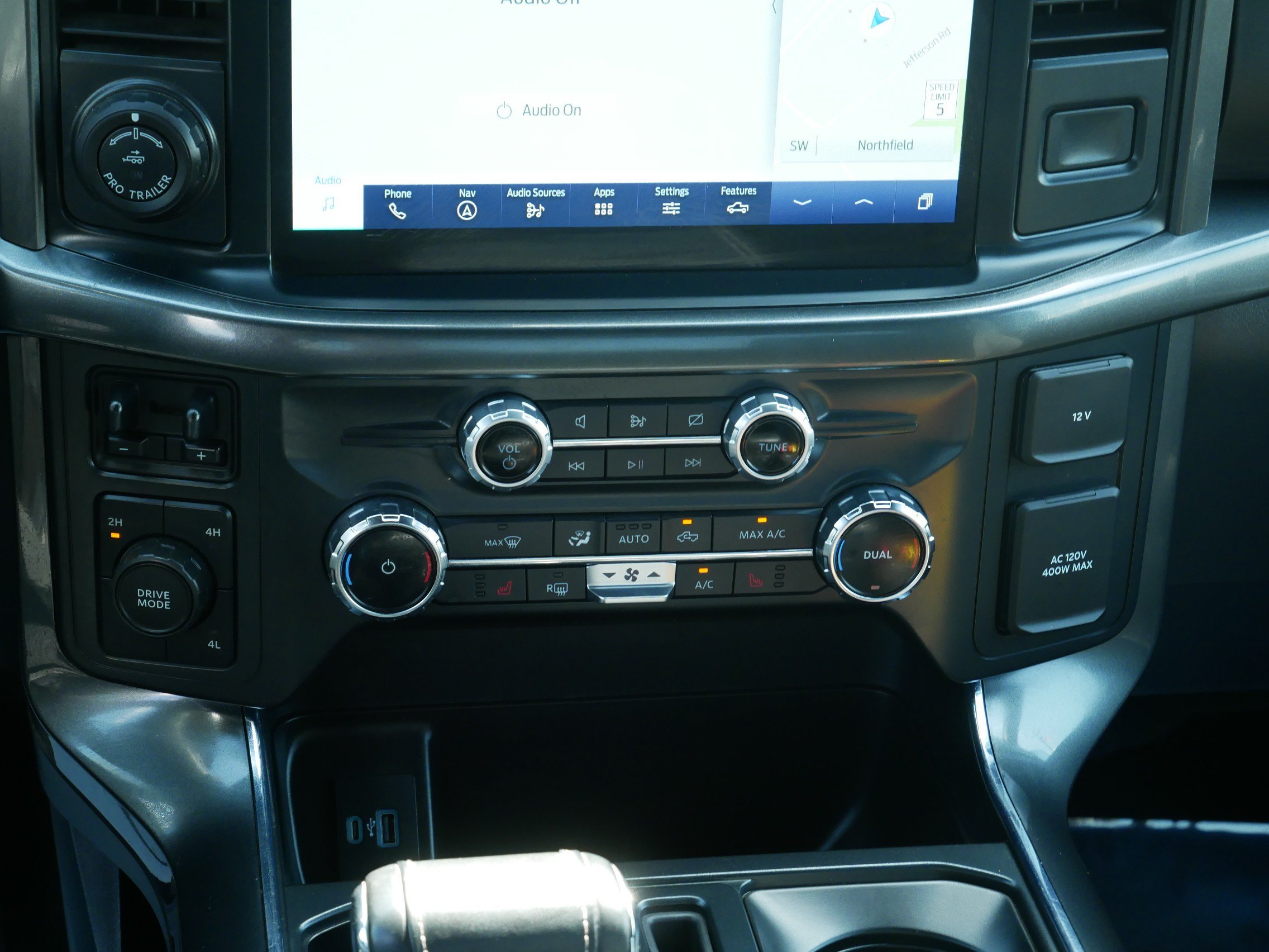 Used 2022 Black Ford XL image 15