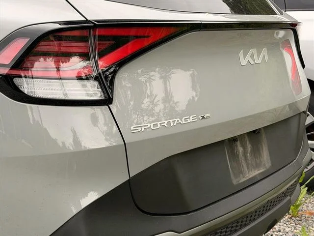 Used 2024 Gray Kia X-Pro Prestige image 10