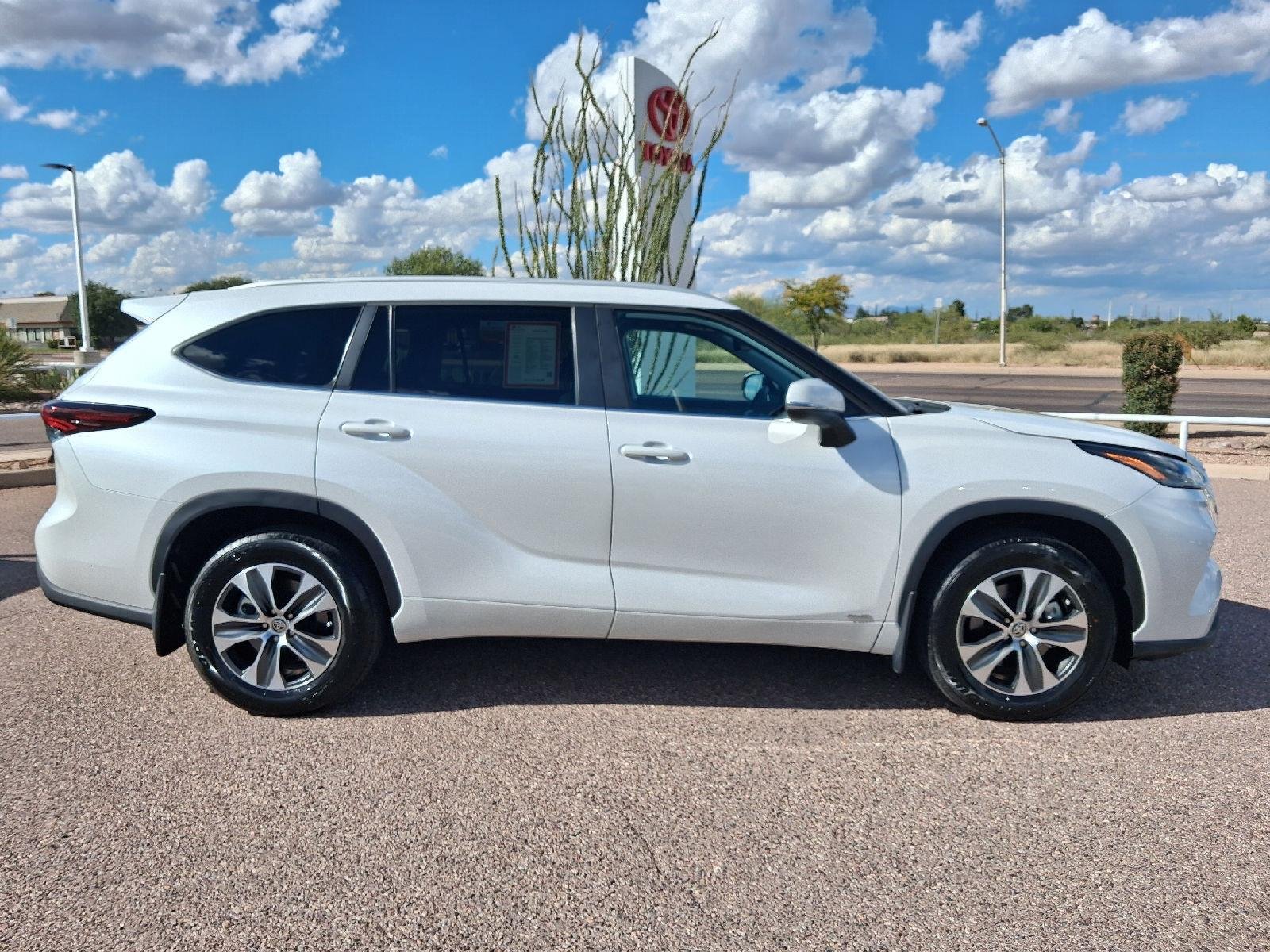 Certified Used 2026 Wind Chill Pearl Toyota XLE image 7