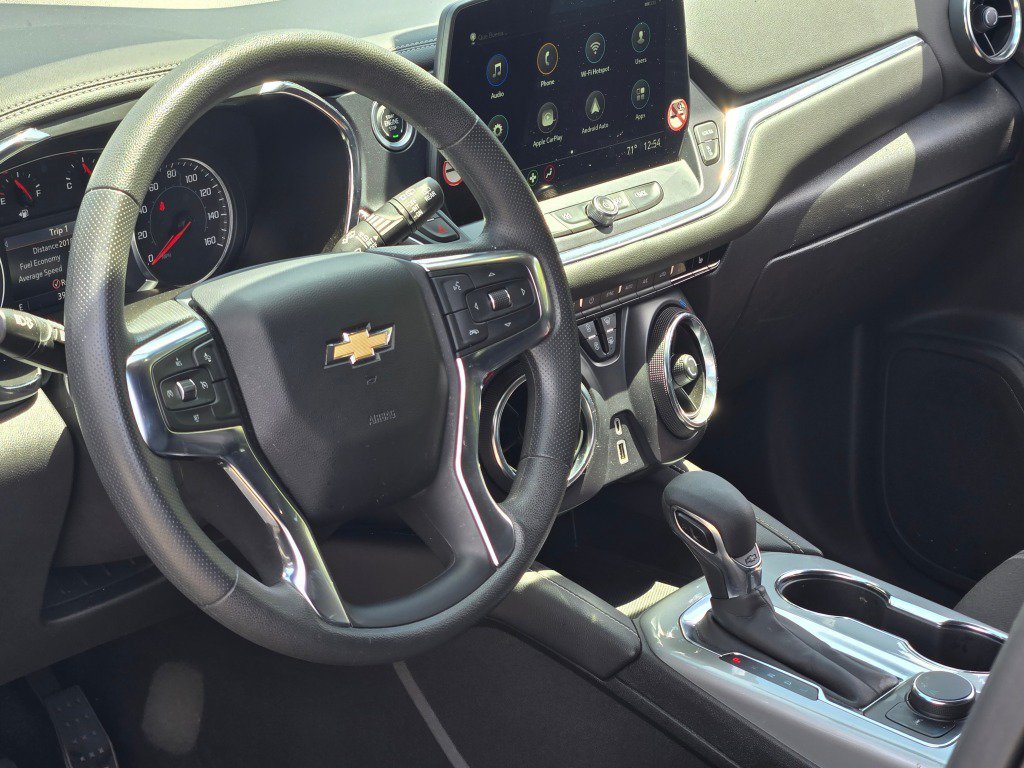 Used 2025 Black Chevrolet 2LT image 24