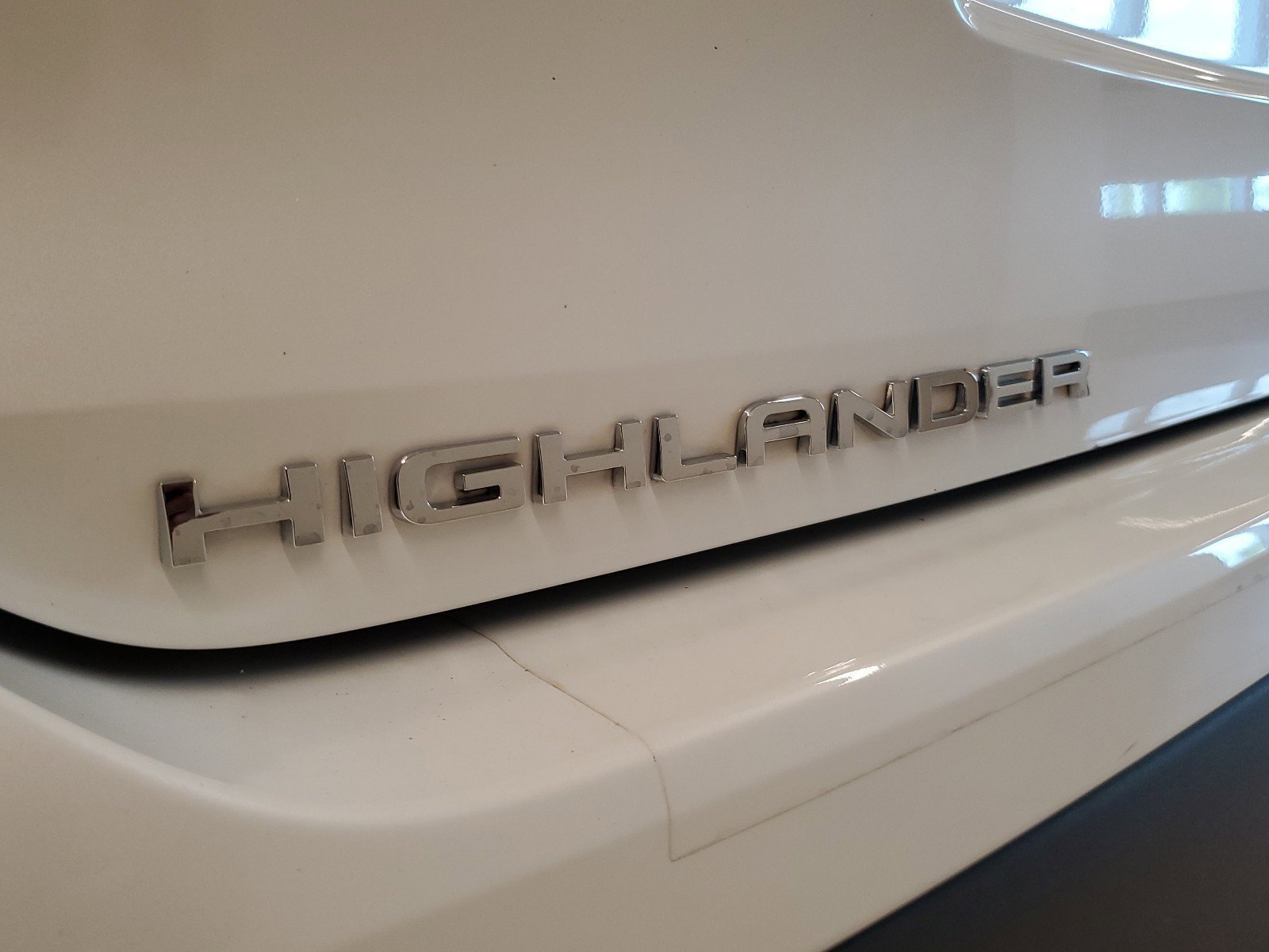 Used 2021 Blizzard Pearl Toyota Hybrid XLE image 13