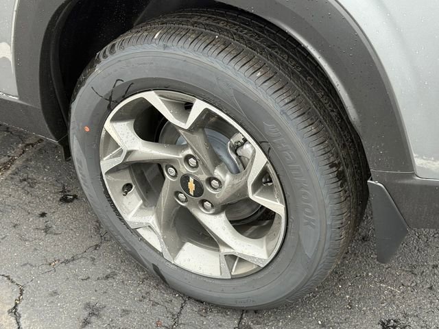 New 2026 Sterling Gray Metallic Chevrolet LT image 9