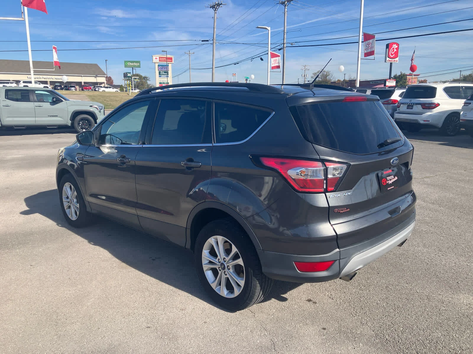 Used 2017 Magnetic Metallic Ford SE image 5