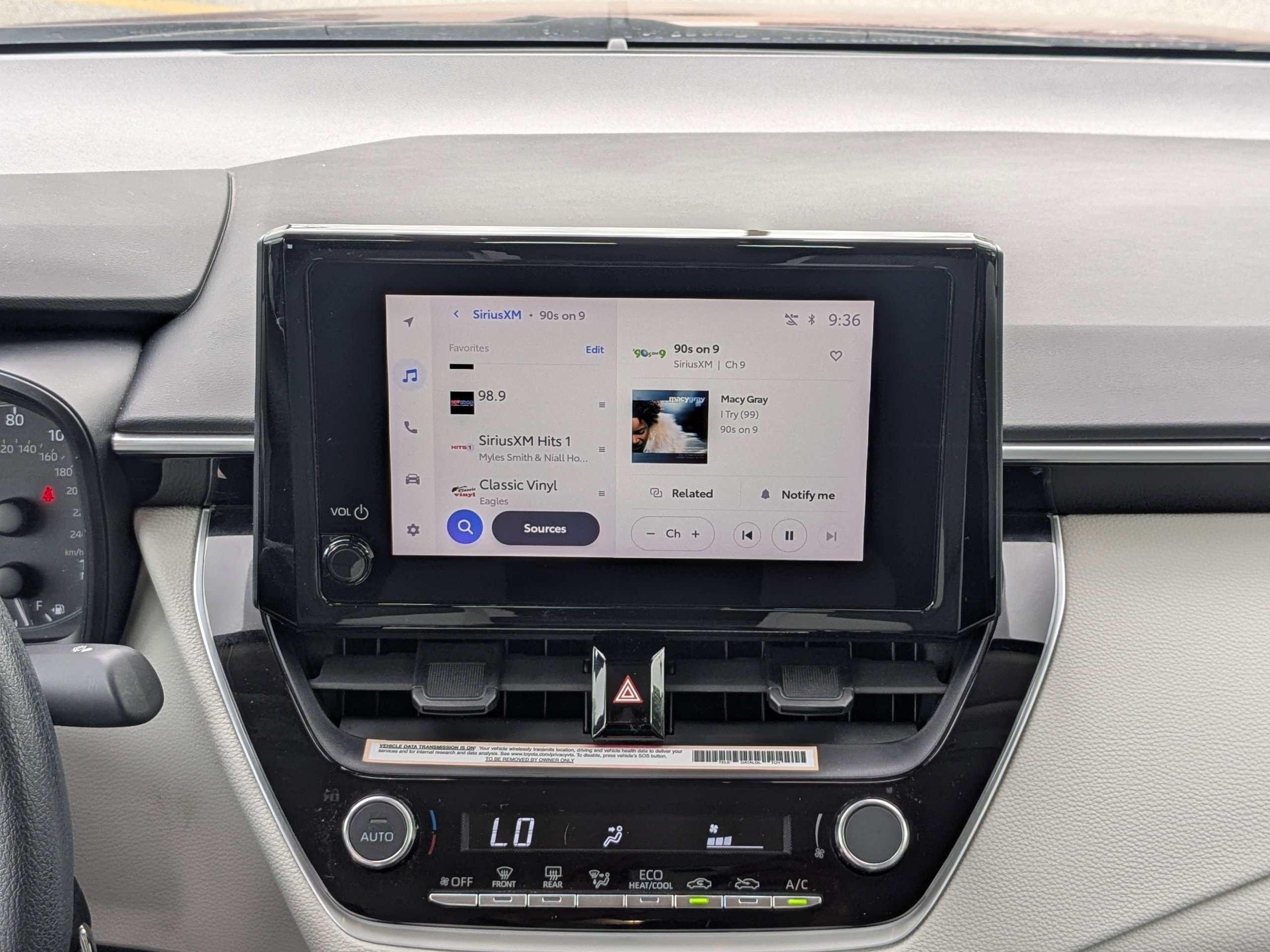 2024 Toyota Corolla LE - Photo 15