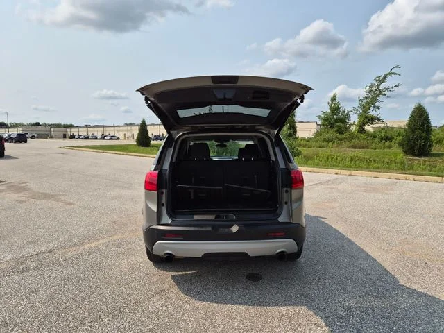 Used 2019 Gray GMC SLE-2 image 11