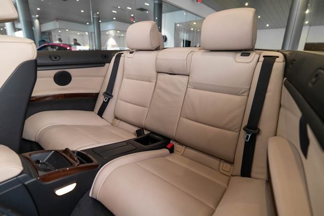 Used 2012 White BMW 335i image 30