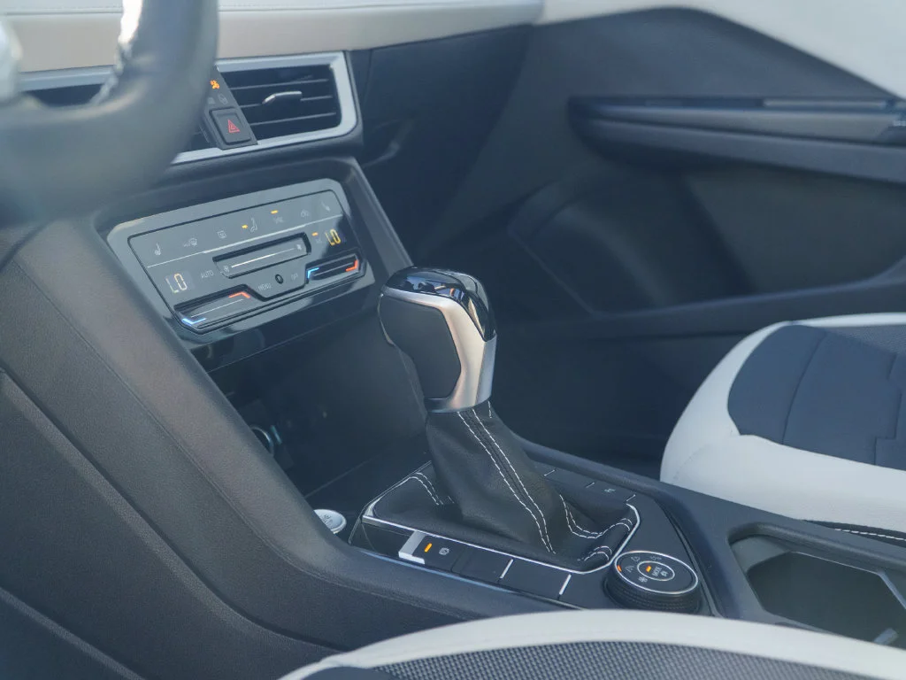 New 2027 Monument Gray Volkswagen 1.5T SE image 13