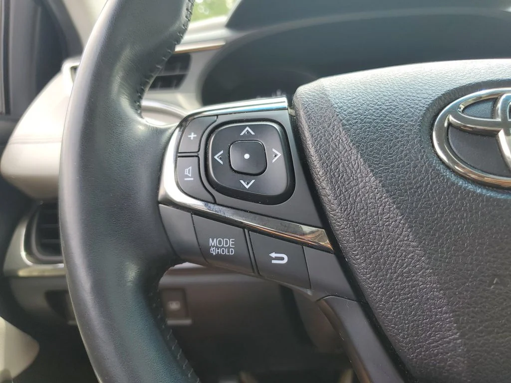 Used 2017 Silver Toyota Limited image 23