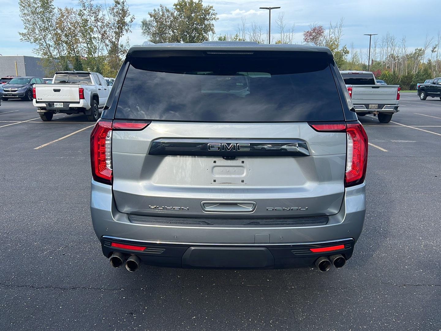Used 2023 Sterling Metallic GMC Denali Ultimate image 3