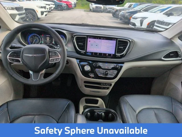Certified Used 2022 White Chrysler Touring L image 28