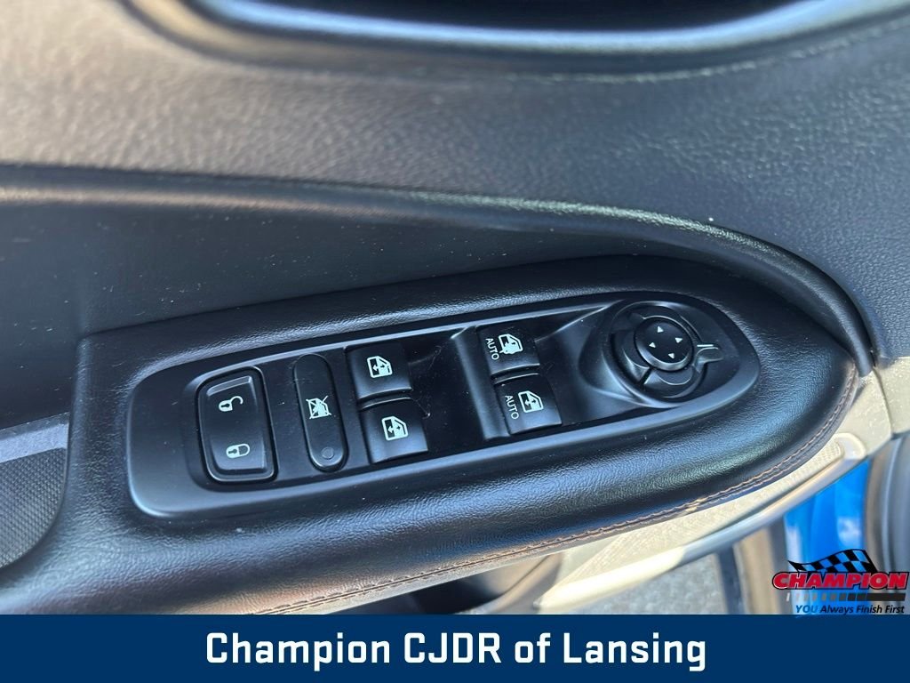 Used 2021 Laser Blue Jeep Limited image 15