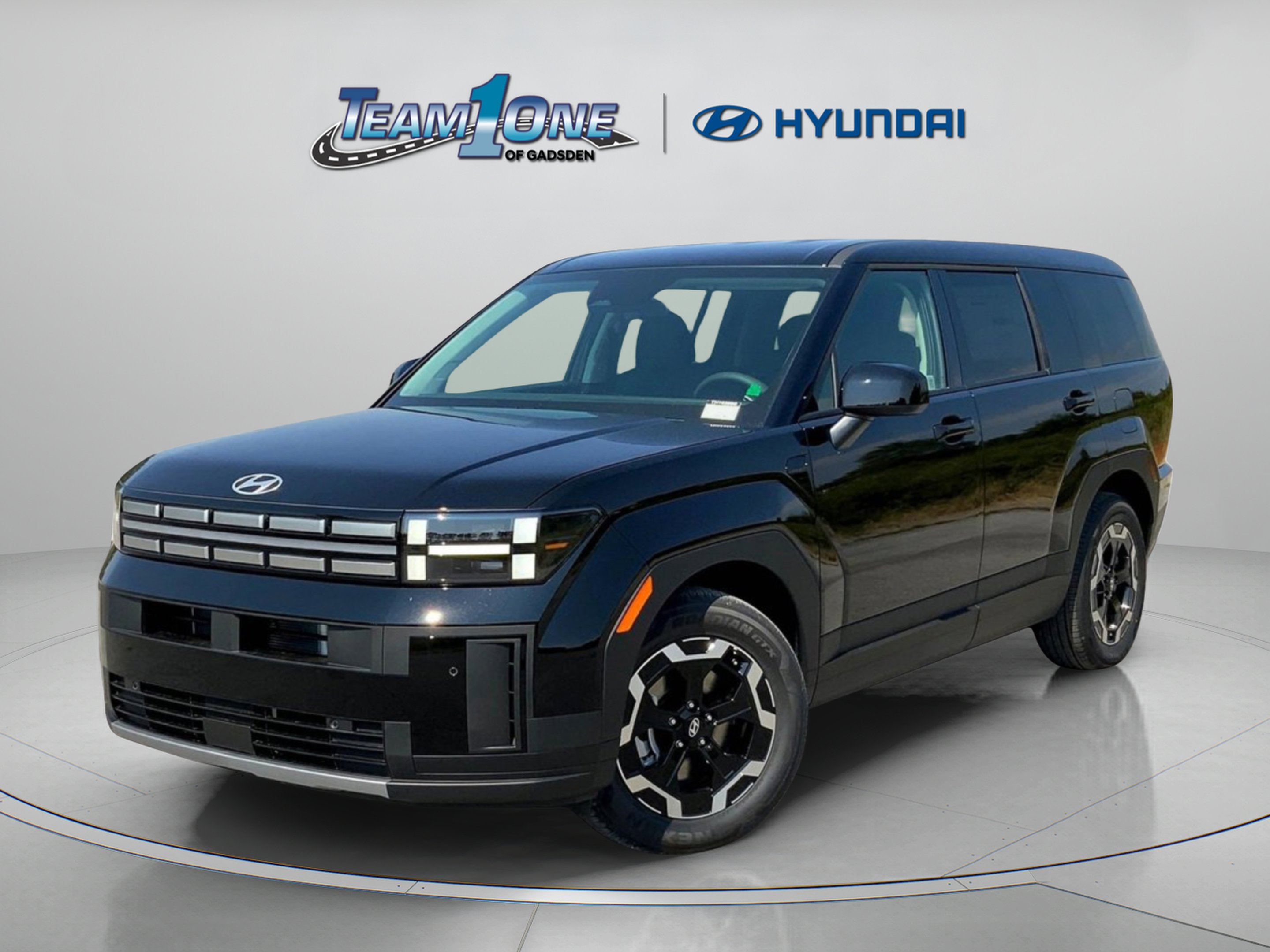 New 2026 Phantom Black Hyundai SE FWD image 4