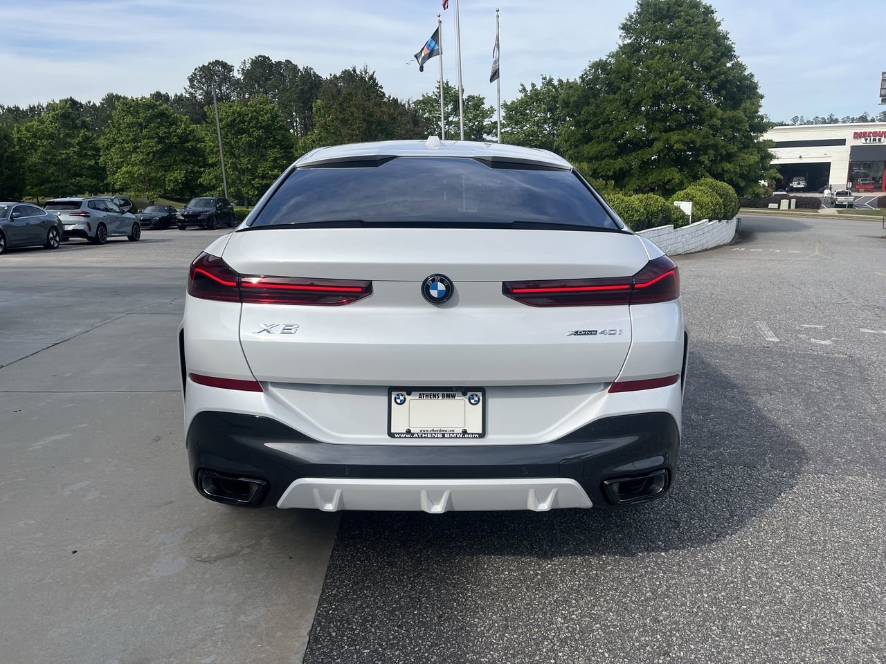 New 2027 Mineral White Metallic BMW xDrive40i image 7