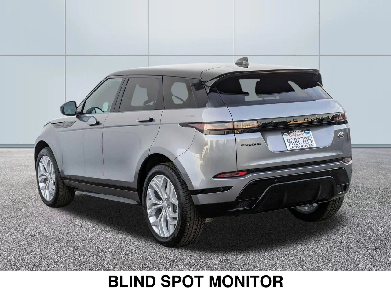 Used 2023 ELGER GRAY Land Rover R-Dynamic SE image 3