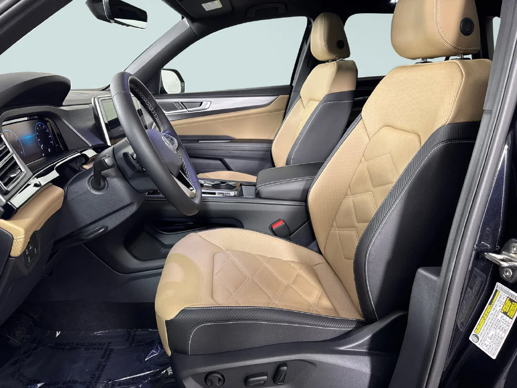 New 2026 Black Volkswagen SE w/Technology image 6