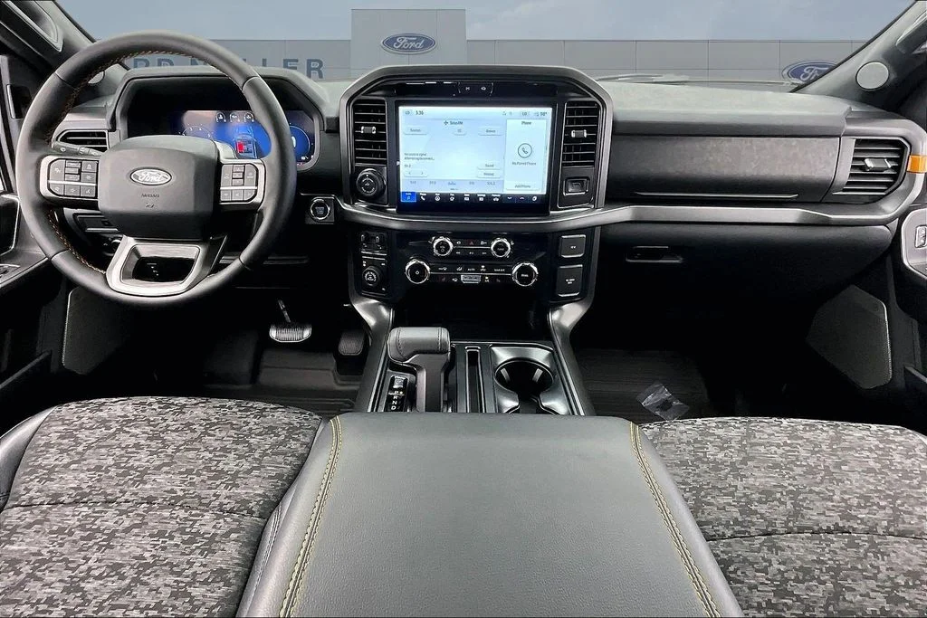 New 2025 Blue Metallic Ford Tremor® image 5