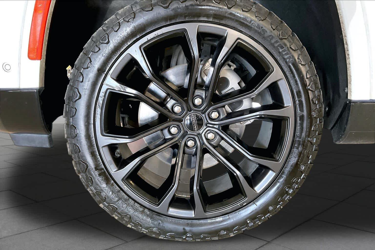 Used 2024 Bright White Clearcoat Jeep Series II image 10