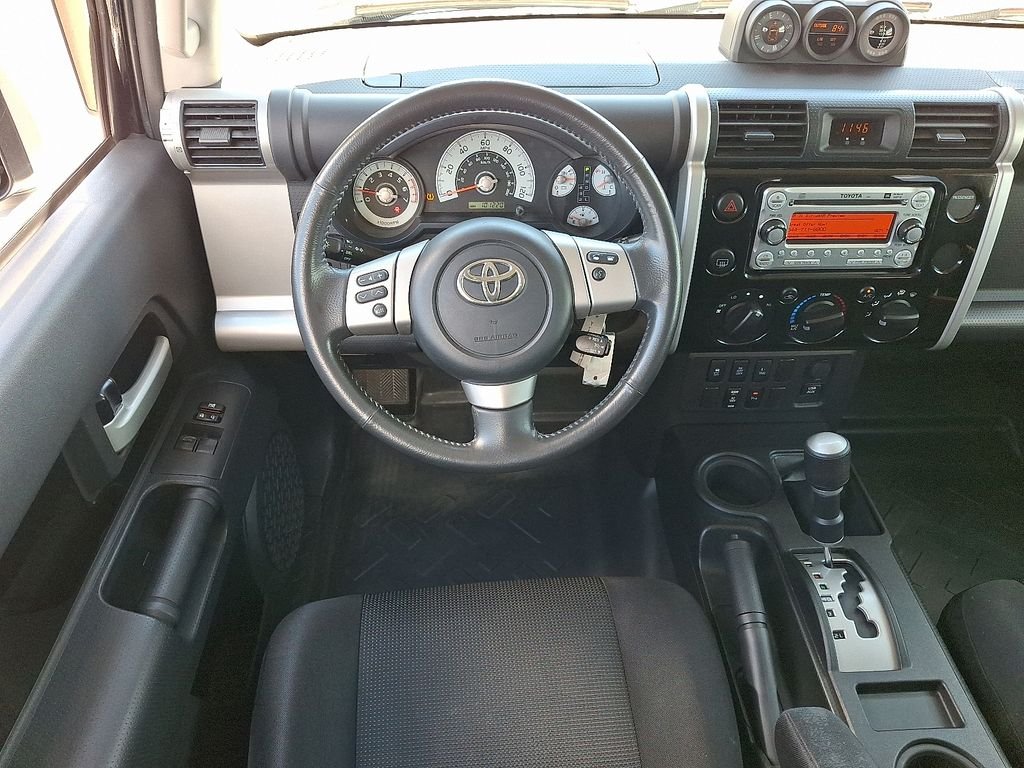 Used 2014 Black Toyota Base image 12