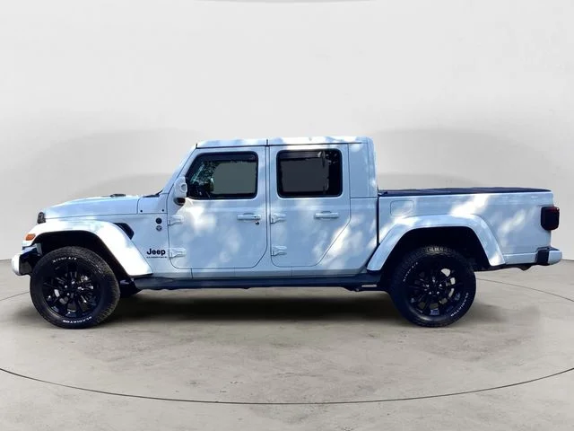 Certified Used 2023 Bright White Clearcoat Jeep Overland image 2