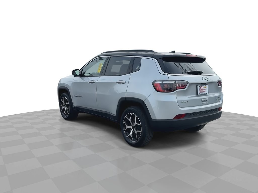 Used 2026 Silver Jeep Limited image 39