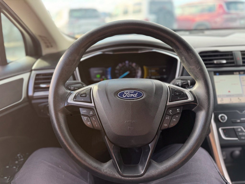 Used 2019 Ingot Silver Ford SE image 6