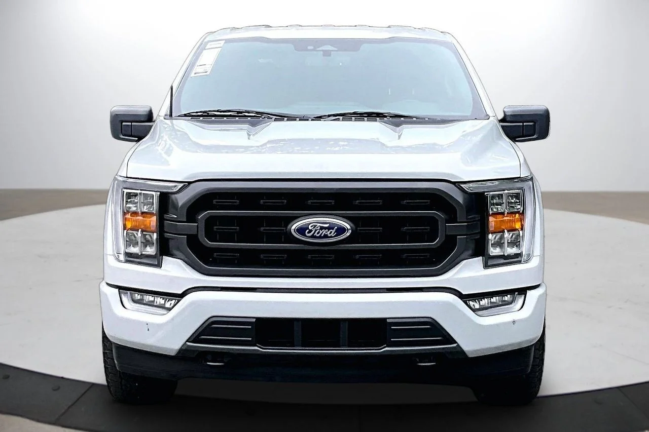 Certified Used 2023 White Ford XLT image 3