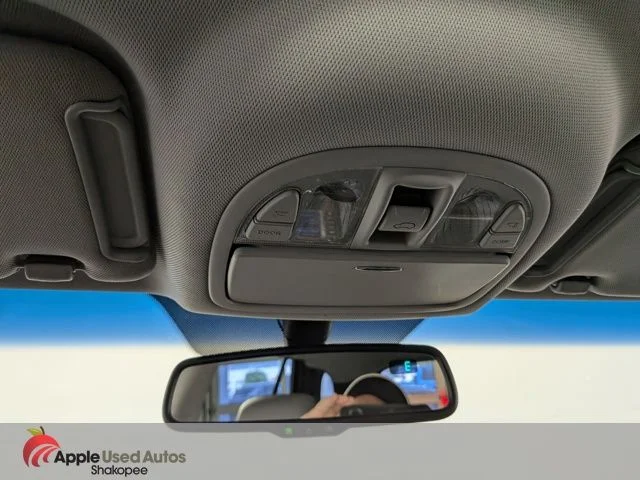 Used 2011 Gray Hyundai SE image 23