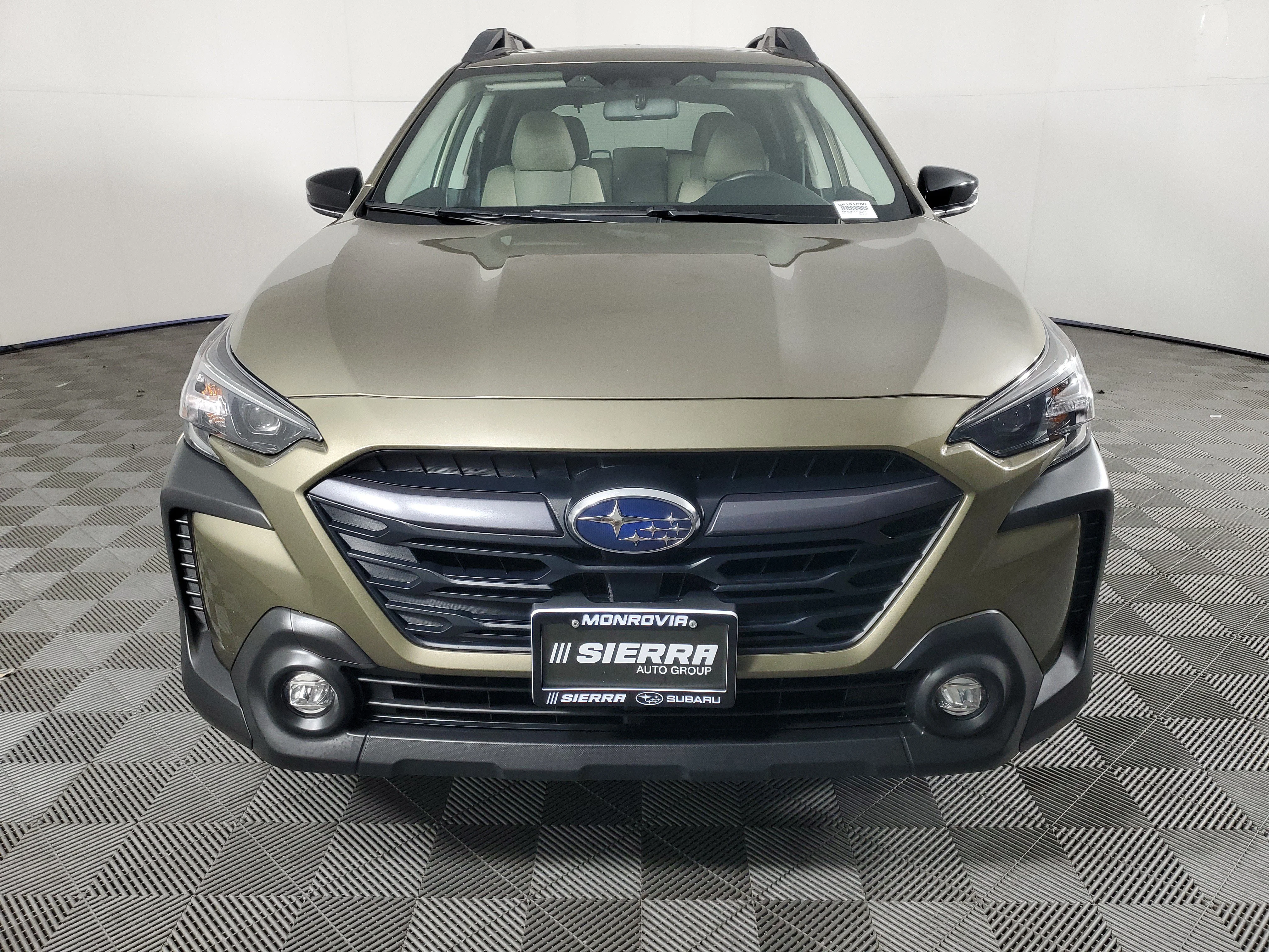 Used 2025 Autumn Green Metallic Subaru Premium image 9