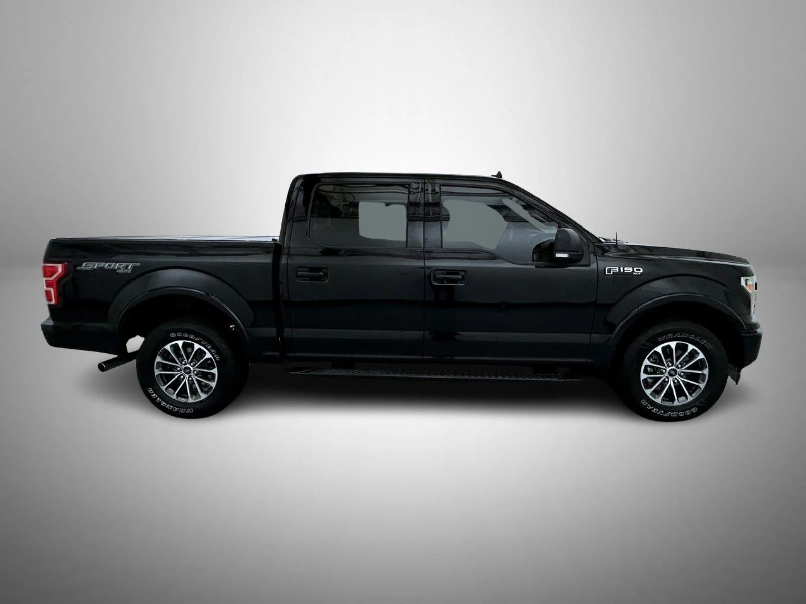 Used 2020 Black Ford XLT image 4