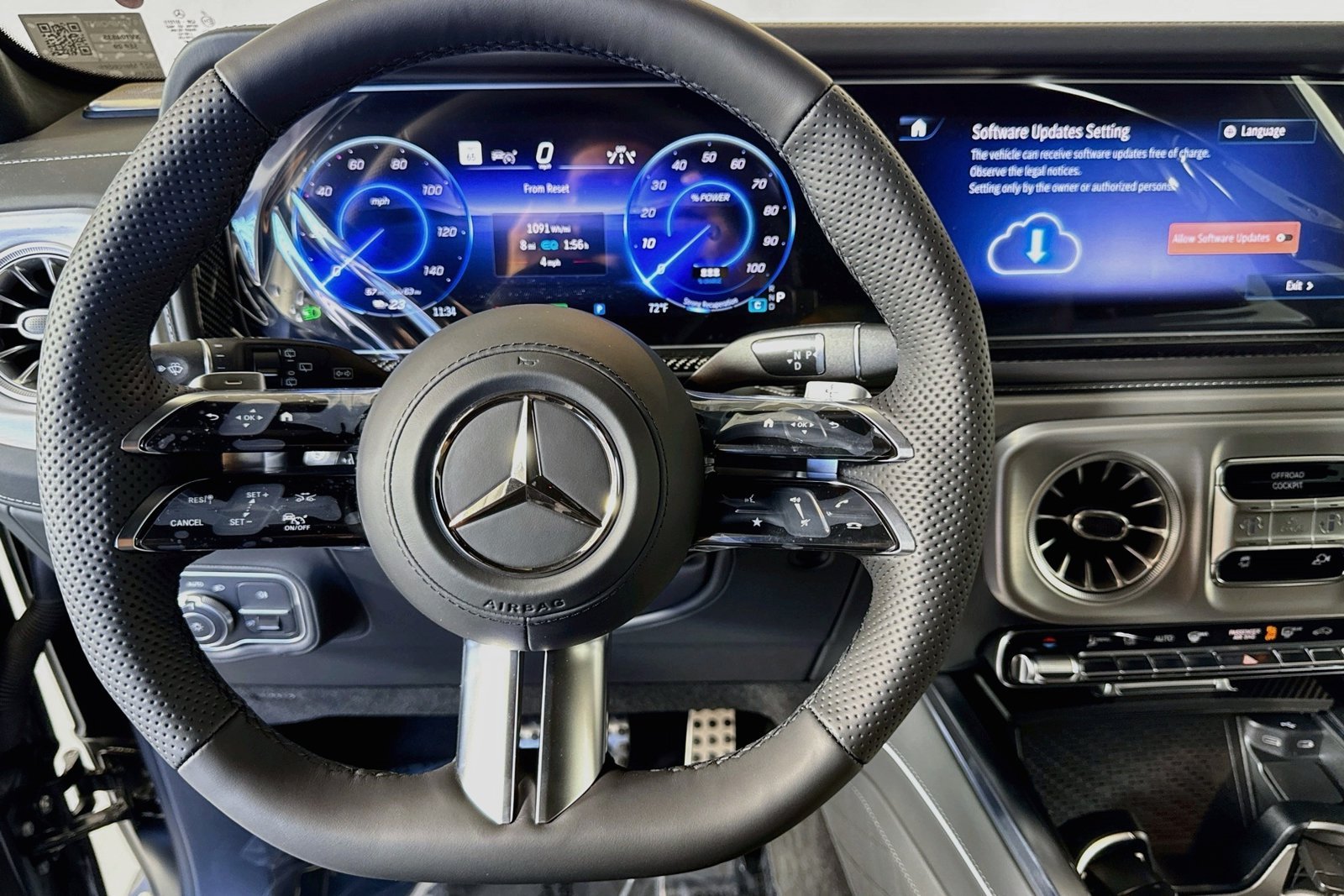 New 2027 MANUFAKTUR Night Black Magno Mercedes-Benz G 580e image 11