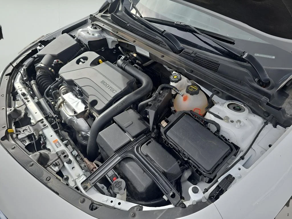 Used 2024 Summit White Chevrolet LS image 37