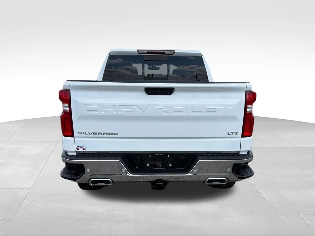 Used 2021 White Chevrolet LTZ image 6