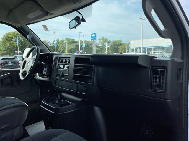 2024 CHEVROLET EXPRESS - Image 25