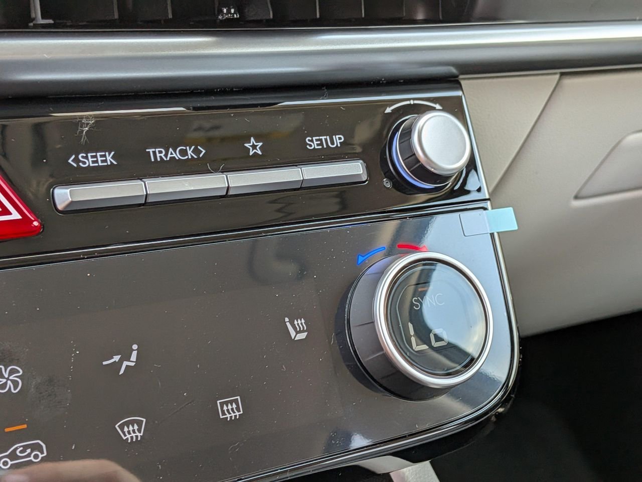 New 2026 Ecotronic Gray Hyundai SEL Plus FWD image 29