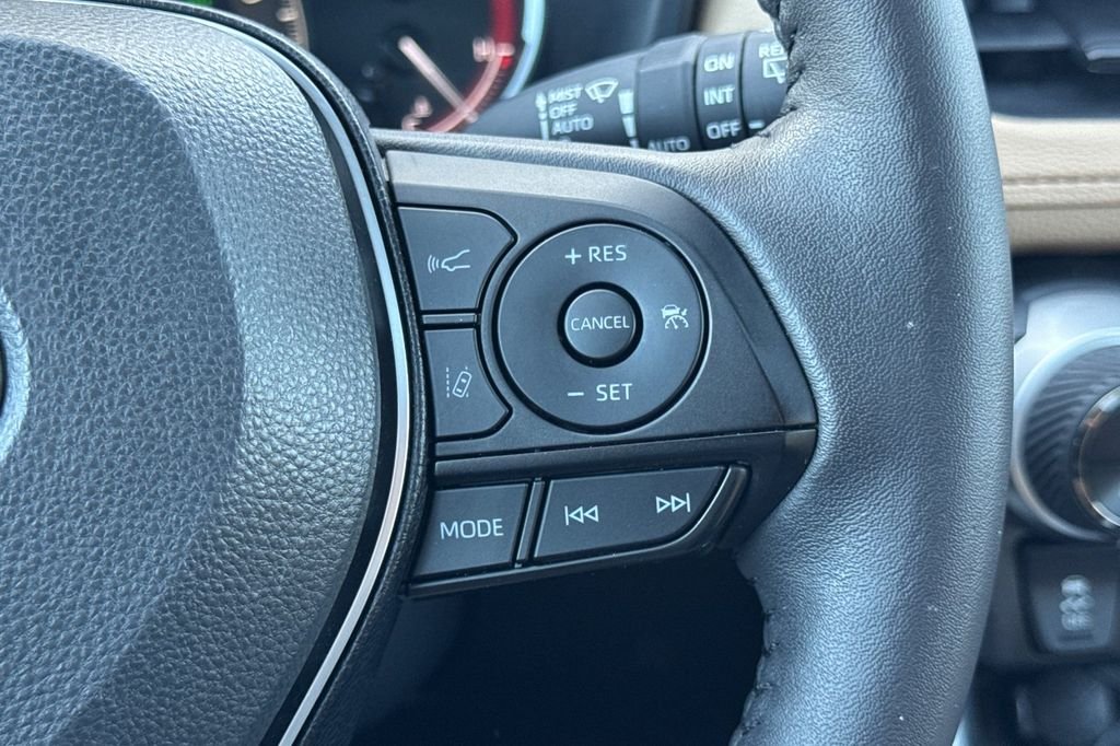 Certified Used 2025 White Toyota XLE image 30