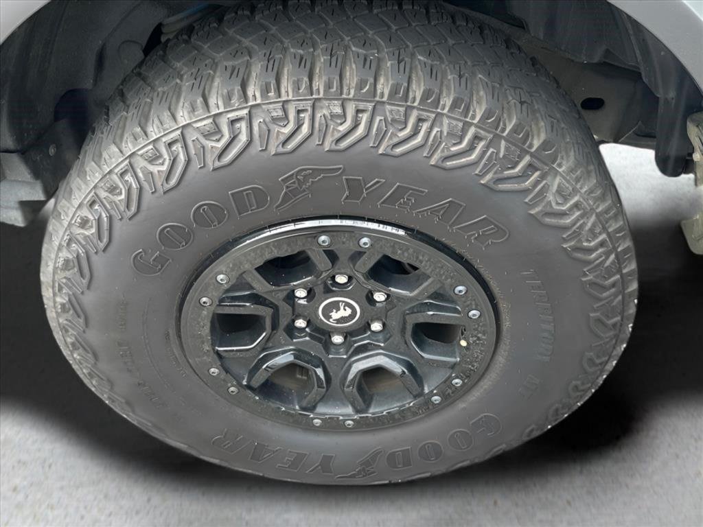 Used 2023 Cactus Gray Ford Wildtrak image 28