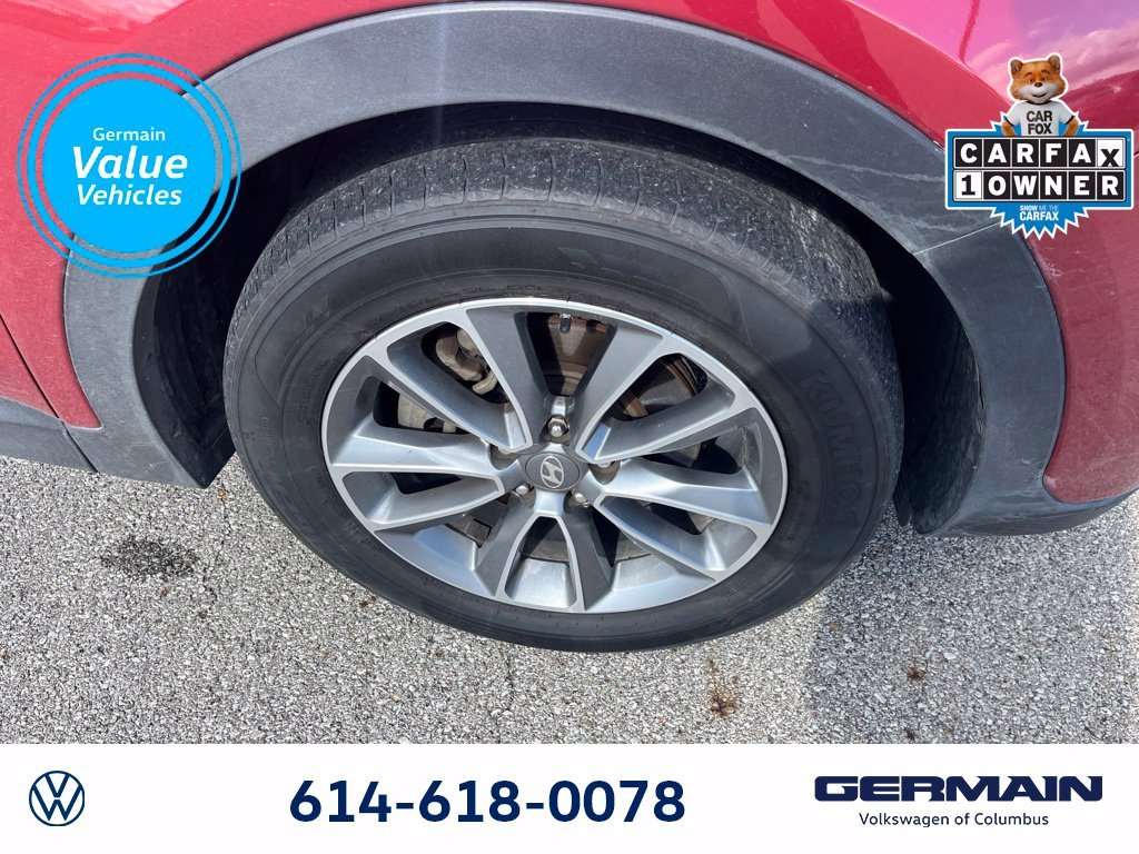 Used 2017 Red Hyundai SE image 14