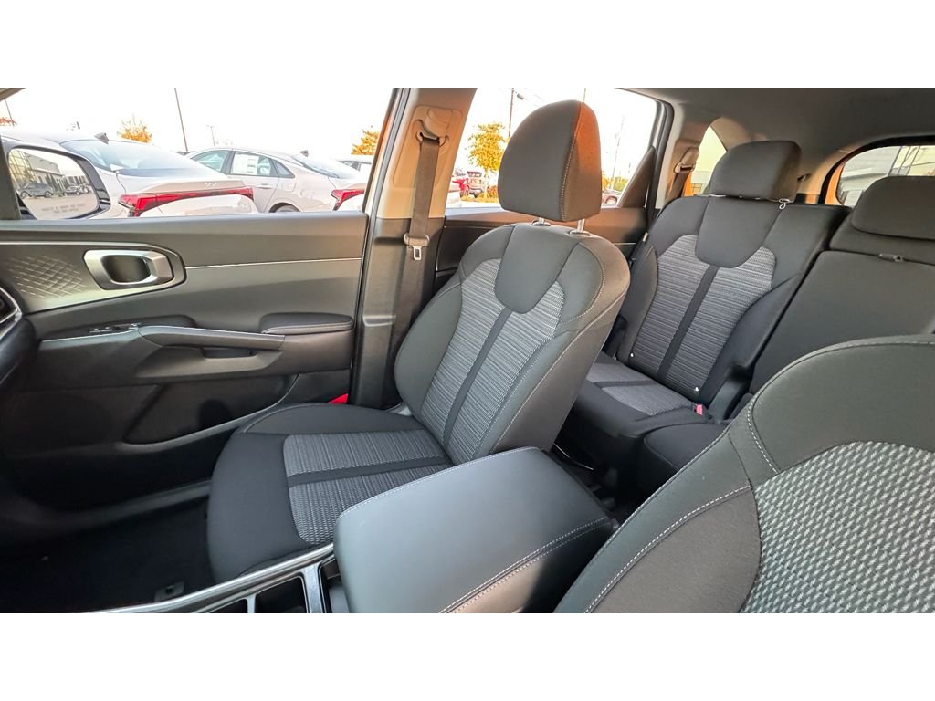 New 2026 Glacial White Pearl Kia LX image 11