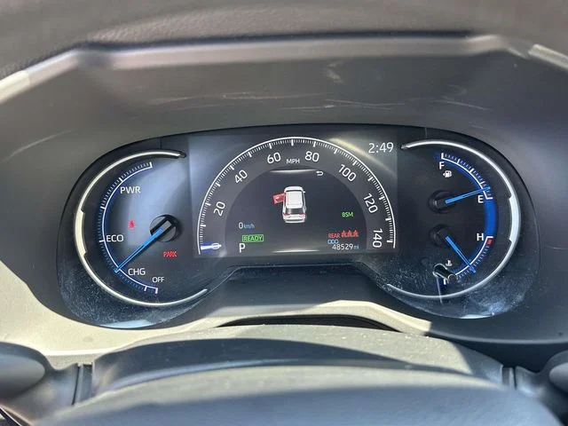 2023 Toyota RAV4 XLE - Photo 25