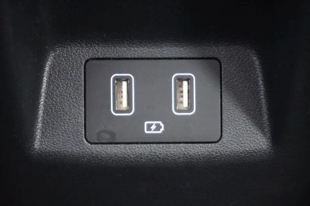 Used 2023  Hyundai Limited image 22